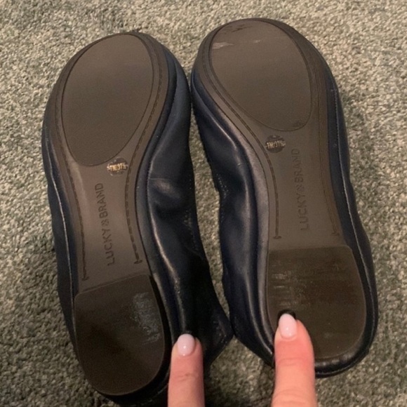 Lucky Brand Women's Navy Ballet Flats - Picture 2 of 2